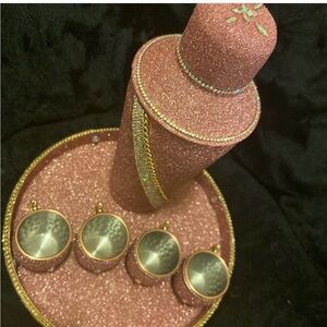 Elegant Pink and Green Accessory Set